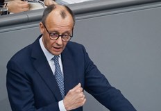 Канцлерът защити предложения бюджет за 2026 г докато критики предизвика