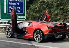 Четири автомобила се удариха на булевард Владислав Варненчик има задръстванеТежка