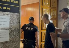 Адвокатът на 15 годишното момче критикува действията на прокуратурата и съда