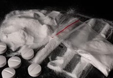 Мъжът изпуснал пакетче с наркотик по време на полицейска проверкаСлужители