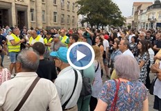 Демонстрантите настояват за оставката на директора на ОДМВР Русе и свобода