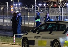 Летището в Олборг затвори властите подозират организирана акцияНеидентифицирани дронове нарушиха