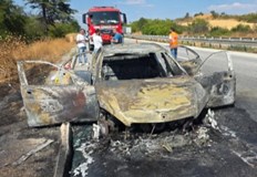 Пожарът избухнал по неизяснени причини няма информация за пострадалиАвтомобил с