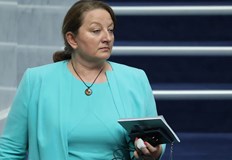 Деница Сачева Страната ни ще се наблюдава само чрез редовните