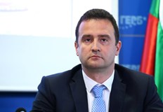 Министърът на енергетиката коментира възможната продажба на Лукойл Нефтохим на азерската
