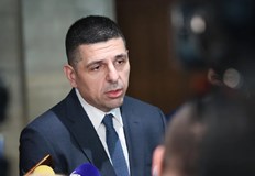 Депутатът от ПП ДБ коментира втория пореден провален кворум в парламентаСъпредседателят