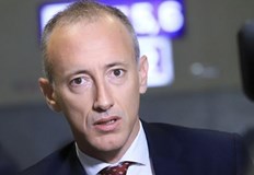 Основното условие за промяна на началния час е училищата да