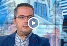 Делян Пееевски умишлено унижава Бойко БорисовПротестите в защита на българския