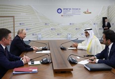 Доналд Тръмп засилва натиска върху купувачите на руски петрол в