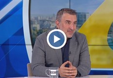 Евродепутатът посочи липсата на ясно лидерство и бавния процес на