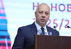 Премиерът получи почетен медал за принос към висшето образование по