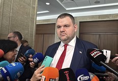 Лидерът на ДПС заяви че ще подкрепя правителството докато работи