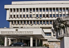 България застана твърдо зад естонските си съюзници след навлизането на