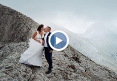 Бури и градушка не спряха екстремната сватбена фотосесияУникална сватбена фотосесия
