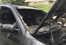 Пламъците засегнаха и съседен автомобил Шевролет полицията разследва причинитеПожар унищожи