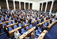 Над 500 000 граждани са засегнати от недостиг на питейна