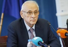 Здравният министър обяви конкретна схема на имунизиранетоВаксината срещу варицела ще