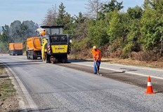 Обновяват 6 километра между Телиш и ЛуковитДнес започна ремонт на