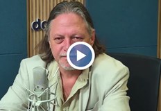 Политическият анализатор коментира последните скандали в парламента и отправи остра