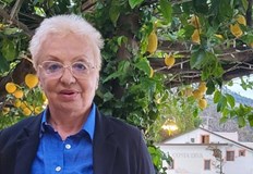 Експертът по комуникации прогнозира множество вотове на недоверие и критикува