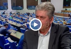 Бившият президент смята че репликите между Борисов и Пеевски са