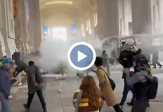 Десетки са ранени при сблъсъци на пропалестински демонстранти с полицията