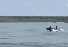 Български и румънски власти обединиха усилия срещу незаконния риболовИнспектори от