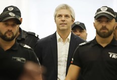 След два отвода на съдии по делото днес ще се