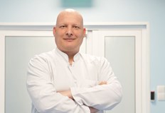 НЗОК отказва да покрие лечението на бащата на две малки