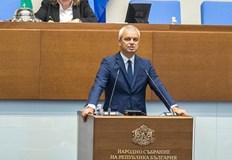 Лидерът на Възраждане алармира за украински банди с протекция от