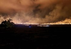 Пламъците обхванаха десетина километров фронт край четири селаКметът на община