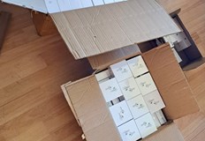 Иззети са стотици артикули имитиращи известна търговска маркаСлужители на Главна