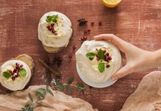 Една порция съдържа 29 грама наситени мазнини което значително надвишава