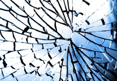 Двамата съпрузи са задържани за срок до 24 часаСемеен скандал