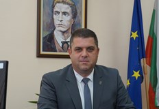 Съветникът настоява за законодателни промени и затваряне на замърсяващите предприятияОбщинският