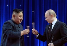 Двамата лидери се срещнаха в ПекинРуският президент Владимир Путин благодари