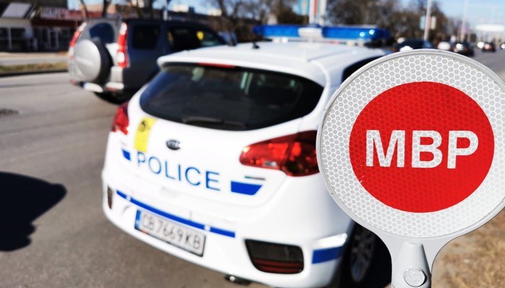 Шофьори получават информационни материали за безопасно шофиране Шофьори получават информационни материали за безопасно шофиране