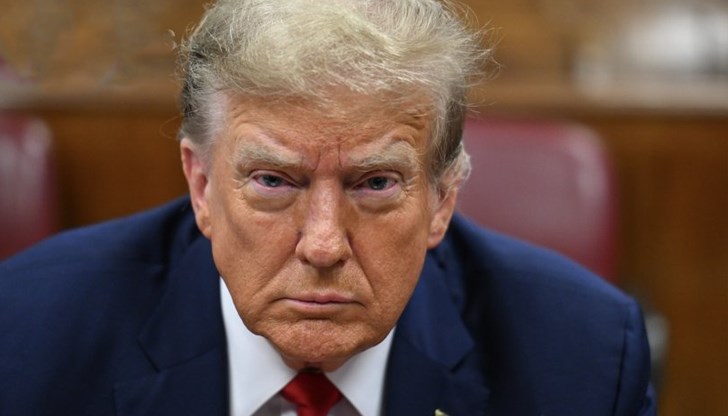 Стивън Меридей нарече жалбата "неподходяща и недопустима" и даде 28 дни за преформулиране Стивън Меридей нарече жалбата "неподходяща и недопустима" и даде 28 дни за преформулиране