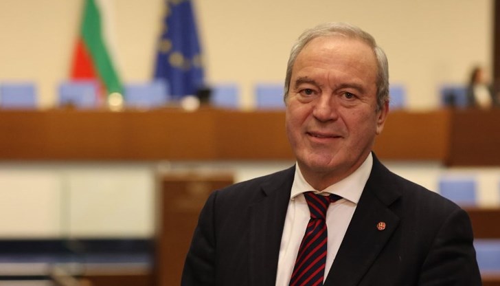 МВР похарчило милиони за нови коли от фонда, който се пълни с глоби на шофьорите МВР похарчило милиони за нови коли от фонда, който се пълни с глоби на шофьорите