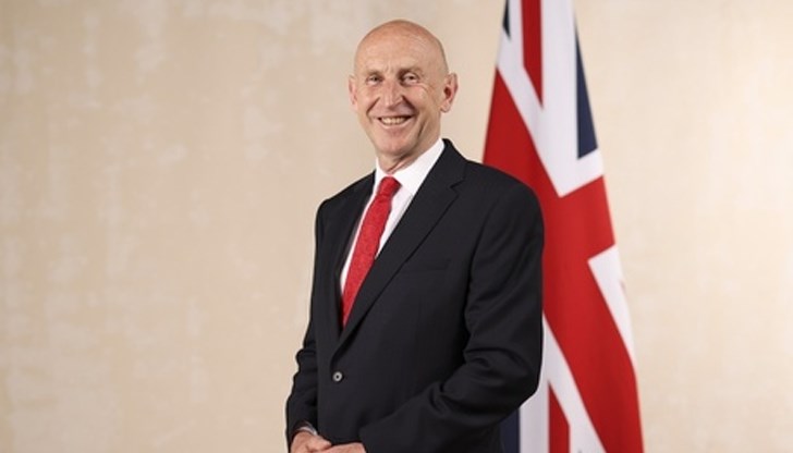 Министър Джон Хийли обяви рекордната военна помощ по време на посещението си в Киев Министър Джон Хийли обяви рекордната военна помощ по време на посещението си в Киев