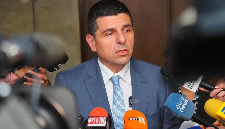 Депутатът от ПП-ДБ определи загрижеността на Пеевски като жалък опит да си пришие нов образ