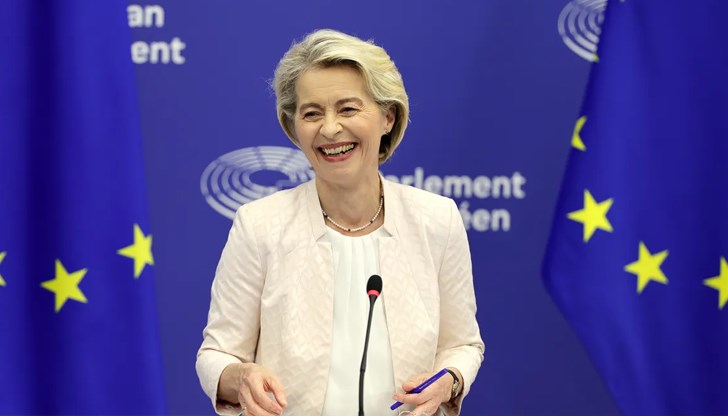 Европейският парламент ще гласува второ искане за отстраняване на Фон дер Лайен Европейският парламент ще гласува второ искане за отстраняване на Фон дер Лайен