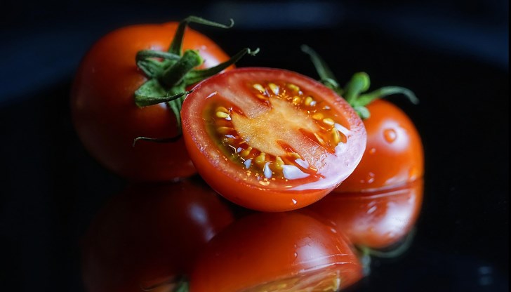 Използват се отпадъци предимно под формата на кожица и семена