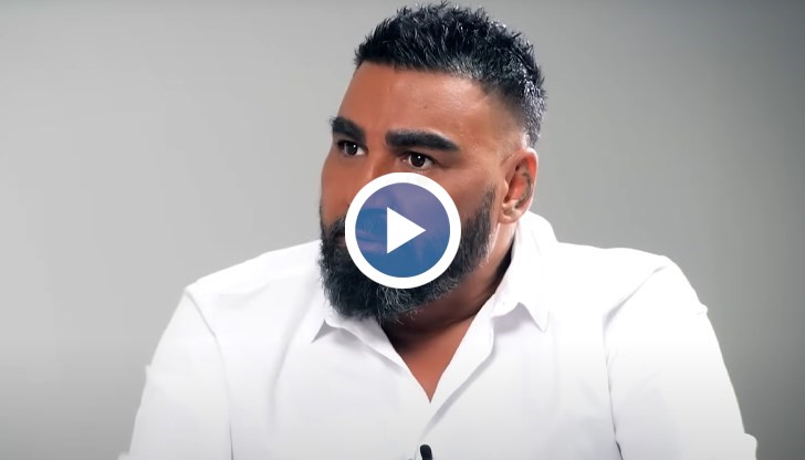 Певецът говори за трудностите да си различен и анонсира разпродадените концерти през февруари 2026 г.