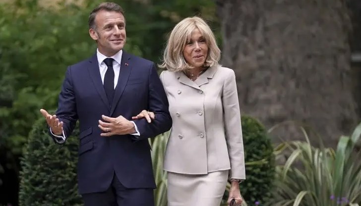 Френската първа дама е решена да сложи край на конспиративните теории