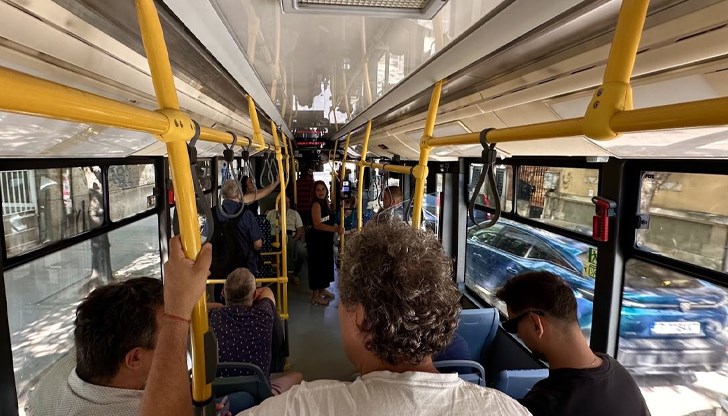 Автобусите ще пътуват по разширен график на 27 и 28 септември Автобусите ще пътуват по разширен график на 27 и 28 септември