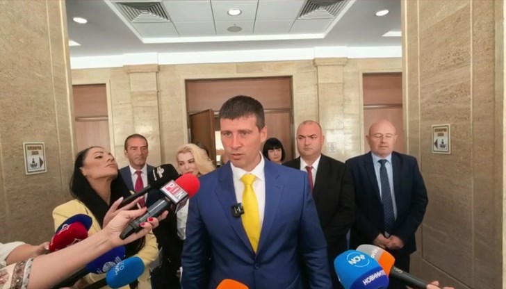 Партия "Величие" обвини "Възраждане" в саботиране на собствената им инициатива