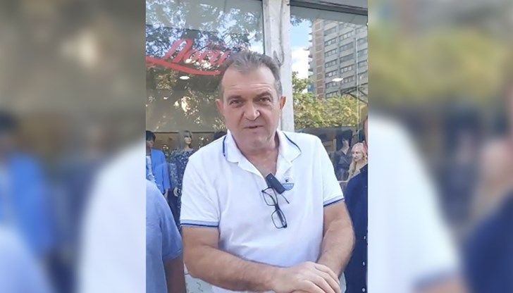 Активистите твърдят, че в държавната сграда е имало офис на Делян Пеевски