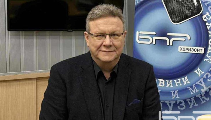 Журналистът смята, че президентът обира целия протестен вот срещу Борисов и Пеевски