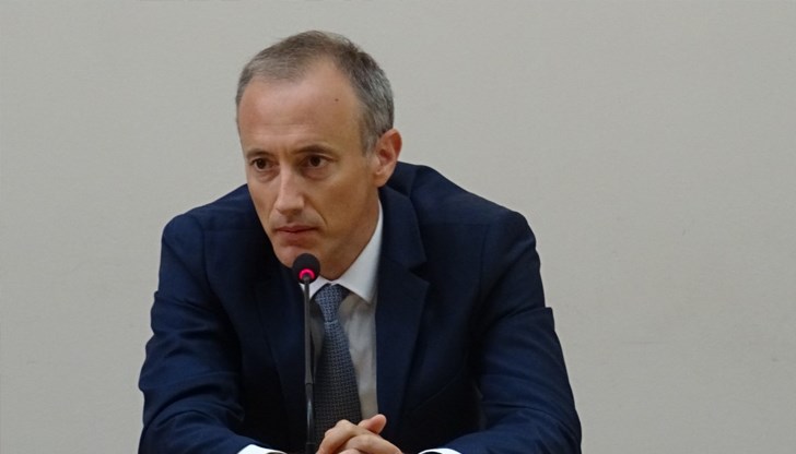 Учебната година започва присъствено, въпреки неприключилите на места ремонти Учебната година започва присъствено, въпреки неприключилите на места ремонти